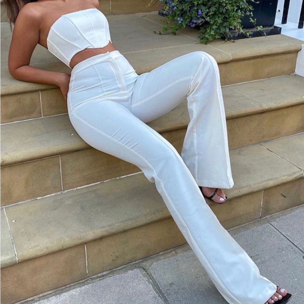 OH POLLY SET/ SIZE 4/ NEVER WORN/ TOP & BOTTOM